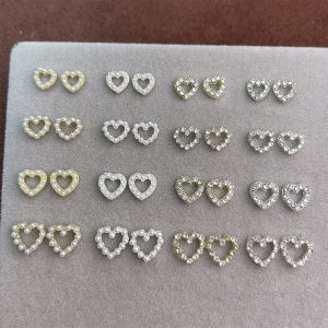 Trendy New Mini Hollow Heart Alloy Luxury Nail Art Decorations Embedded with Diamond And Pearl Perfect Nail Accessories
