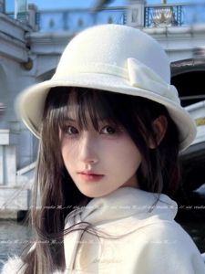 Wo Tion | Retro White Bow Tie Small Top Hat