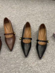 Korean Black Leather Shoes for Women Closed Shoes Block Heels Pointed toe  Elegant Office Shoes