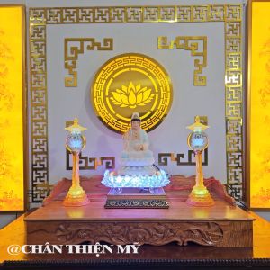 Đài Sen Pha Lê Vuông Để Tượng Phật Có Đèn LED Kèm Điều Khiển Đế Sen Trang Trí Tượng Nhiều Kích Thước