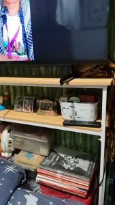 Multi-Layered Wall Shelves: A Solution for Small Spaces