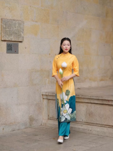 Áo dài cách tân nữ in hoa sen thiết kế hiện đại tay lỡ bọc cúc Áo dài lụa truyền thống nữ may sẵn dự tiệc mặc tết Vàng