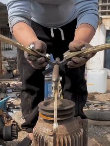 REMAX 3 JAWS PULLER AND GEAR PULLER 3 - 12 INCHES