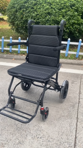 KCareU Portable Foldable Wheelchair with Pull Rod 11kg Lightweight Travelling Wheelchair for Adults Elderly Aluminium Alloy FrameHoneycomb shock absorbing tireSupport 120kg