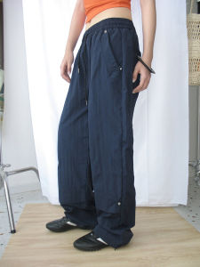 กางเกงลำลองเอวสูงสีน้ำเงินสำหรับผู้หญิง กางเกงขายาวทรงหลวมสำหรับกลางแจ้ง กางเกงขายาวสไตล์สตรีทอเมริกันสำหรับฤดูร้อน