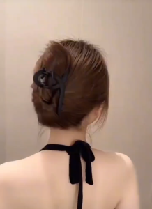 กิ๊ฟหนีบผม แบบใหม่ที่ด้านหลังสีรษะ ทำด้วยมือจับปลาฉลาม กิ๊บติดผม ที่หนีบผมผู้หญิงหลากหลายสี