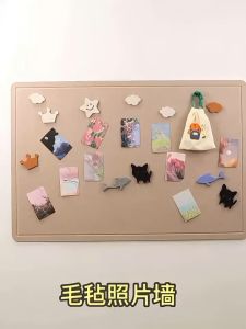 กระดานสักหลาด ความหนา 9mm ตกแต่งผนัง กระดานข้อความ สามารถใช้ตั้งโชว์รูปภาพ เก็บกุญแจ และสร้อยคอได้ ติดตั้งง่าย