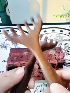 【 In Stock 】Head Massage Meridian Comb Nose Bridge Massager Facial Device Meridian Massage Comb