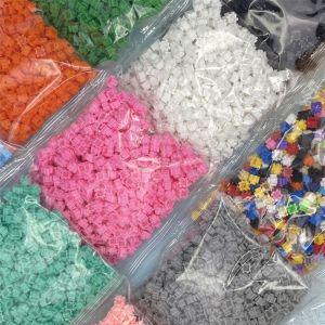 Mini DIY Building Blocks Material Small Particles Bulk Children Stress Relief Educational Toy for Ages 6 And above