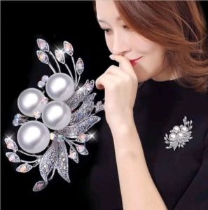 Vintage Rhiestones 3D Opal Wheat Flower Pearl Brooch (decorative garments)