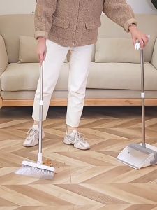 Chổi quét nhà gấp gọn xoay được 180 độ thông minh kèm hót rác nhựa cán dài tiện dụng có thể gấp gọn N141