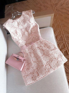 Elegant French Style Lace Dress Womens Summer New High-End Embroidery Heavyweight Lady Design Sensation Short Skirt