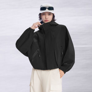 Guvet | Hooded Casual Womens Short Softshell Jacket