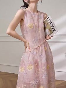 Embroidered Sleeveless Round Neck Maxi Dress
