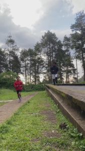 Jaket Olahraga Running Sauna suit Pria Wanita pembakar lemak Joging Gym Sepeda Anti Sinar UV