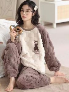 Womens Coral Fleece Pajamas Set Long Sleeve round Neck Home Clothes Comfortable Sleepwear Winter Collection 2024