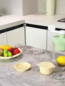 เครื่องทำบิงซู เครื่องทำน้ำแข็งใส ice maker ทีทำนำแข็งใส ที่ปั่นน้ำแข็ง เเบบมือหมุนไม่ใช่ไฟฟ้า มี 2 สีให้เลือก สะดวกต่อการทำทำกินง่ายๆเด็กๆสามารถทำได้