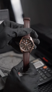 Jam Tangan Pria Casio Edifice Chronograph EFV-650CL-5A Brown Dial Brown Leather Strap
