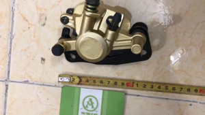 Heo Dầu Trước xe Sirius (Không Chữ)