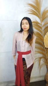 Baju Kebaya Brokat Lonceng Messy Bali Wisuda Modern Murah