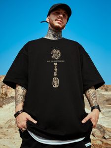 เสื้อยืดแขนสั้นผู้ชายสีแดง ผ้าฝ้ายแท้ ทรงหลวม ทรงหลวม แขนครึ่งตัว แฟชั่นฤดูร้อน เสื้อผ้าลำลอง สำหรับเยาวชนและผู้ใหญ่