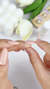 Modelones nail polish remover for push-on nail tip remover suitable for fake nails non-acetone nail