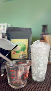 ผลิตภัณฑ์ ผงมะพร้าวน้ำหอม พร้อมชง [instant] ขนาด 250 กรัม