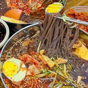 Authentic Korean-style Cold Noodles Sweet and Spicy