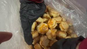 Hot Deal !!! คุกกี้สิงคโปร์  2แถม1 และ 1แถม1 หอม อร่อย ผลิตสดใหม่ ขนาด 60กรัม