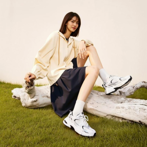 Korean fashion sports mesh breathable womens rubber shoes
