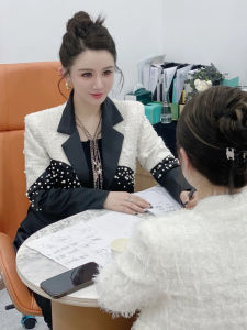 Fashionable Color Block Beaded Suit Jacket Womens Spring New High-End French Elegance Commute Style Long Sleeve Polyester