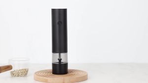 USB Rechargeable Electric Salt and Pepper Grinder Set Adjustable Coarseness Automatic Spice Herb Mill with Base Kitchen Tool