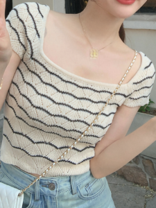 Áo Thun Tay Ngắn Bằng Lụa Băng Thiết Kế Cổ Vuông Khoét Sâu Mùa Hè Cho Nữ Áo Thun Ngắn Ngọt Ngào Cay Nồng Áo Thun Thường Ngày