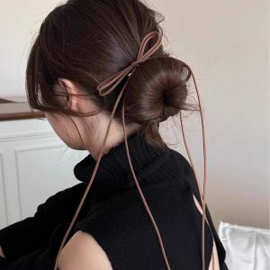 กิ๊บติดผมรูปผีเสื้อสุดน่ารัก กิ๊บติดผมมีหางยาว ตกแต่งผมสไตล์เด็กผู้หญิง ตกแต่งผมด้านข้าง ตกแต่งผมแบบหางม้า ตกแต่งผมด้วยขนยาว