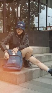 KIZARU Backpack KYOKO OLIVE: Bahan Berkualitas Tinggi & Desain Ergonomis