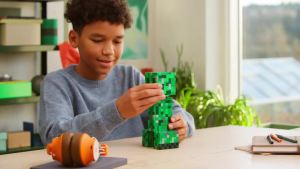 LEGO | LEGO® Minecraft® The Creeper™ 21276 Creeper Minifigure and A TNT Buildable Toy Birthday Gift 665Pieces