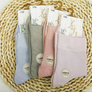 Comfortable Soft Womens Mid-Calf Bamboo Charcoal Fiber Socks Breathable Anti-Odor Spring Autumn Solid Color Korean Style Candy Color Sports Socks