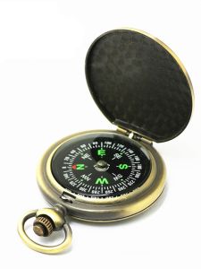 นาฬิกาแม่เหล็กพกพาแบบมีความแม่นยำสูงสำหรับใช้ในร่มและกลางแจ้ง อุปกรณ์การศึกษาสำหรับนักเรียน อุปกรณ์เดินป่า อุปกรณ์เดินทาง อุปกรณ์ท่องเที่ยว