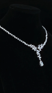 Queensun 50 carats  Luxury Customization necklace pendant necklace 18k gold pendant necklace Haute Couture necklace