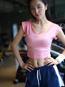 227Workout Clothes Womens T-shirt Sports Top Womens Midriff-Baring Short Sleeve Bottoming Shirt V-neck Skinny Running Short Yoga Sleeveless