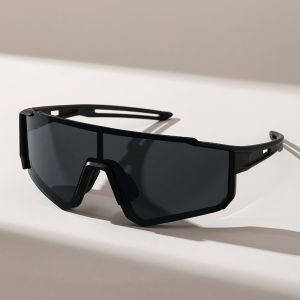 1 Pair of Mens Fashionable Retro Trend Sunglasses UV400 Protection Suitable for Cycling Daily Travel Hikin