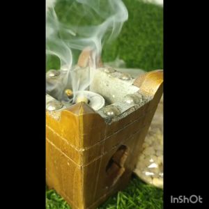 Arang Briket & Luban Mustaqi: Paket Wewangian Kamar