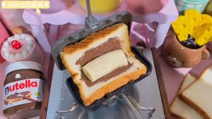 Non-sticky Alat Cetakan Sandwich Roti Bakar Mini Wajan Sandwich