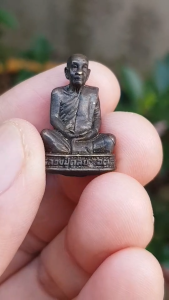 รูปหล่อหลวงปู่ดุลย์ วัดบูรพาราม จ.สุรินทร์ ปี2555 (รุ่นสร้างเจดีย์มหาบูรพาจารย์)