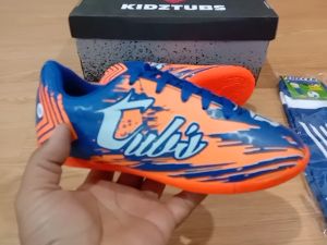 KIDZTUBS Sepatu Futsal Anak Laki Laki Perempuan Usia 6-10 Tahun PAUD TK SD SMP Nomer 28 29 30 31 32 33 34 35 36 37 1445102924
