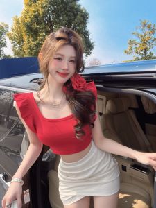 GUZILIAN | Red U-neck Short Sleeve T-shirt Womens Summer Fashionable Tight Fit Casual Design Korean Style Commute Wind Pure Desire