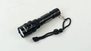 Lampu Senter LED Torch Hunting Cree XM-L L2 6500 Lumens - 701super terang / tahan air / lampu outdoor