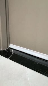 [จัดส่งจากกรุงเทพ]ที่กั้นประตูกันฝุ่น ขอบประตูกันแอรออก ด้านบนประตู คิ้วกั้นประตู ที่กั้นประตู ยางขอบประตู ที่กั้นแอร์ออกประตู ขอบประตูกันแมลง แบบสอด ที่กั้นประตูกันฝุ่น ขอบประตูกันแอรออก กาวในตัว กันน้ำ กันแอร์ออก ป้องกันเสียง