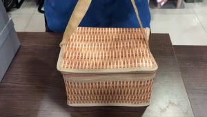 กระเป๋าเก็บอุณหภูมิ เก็บความร้อน เก็บความเย็น พร้อมสายถือหิ้ว เปิด-ปิดด้วยซิป