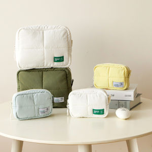 กระเป๋าใส่เครื่องสำอางแบบพกพาพร้อมสายชาร์จ กระเป๋าใส่สายข้อต่อแบบหนาป้องกันการกระแทกสำหรับการเดินทาง กระเป๋าใส่เครื่องประดับ